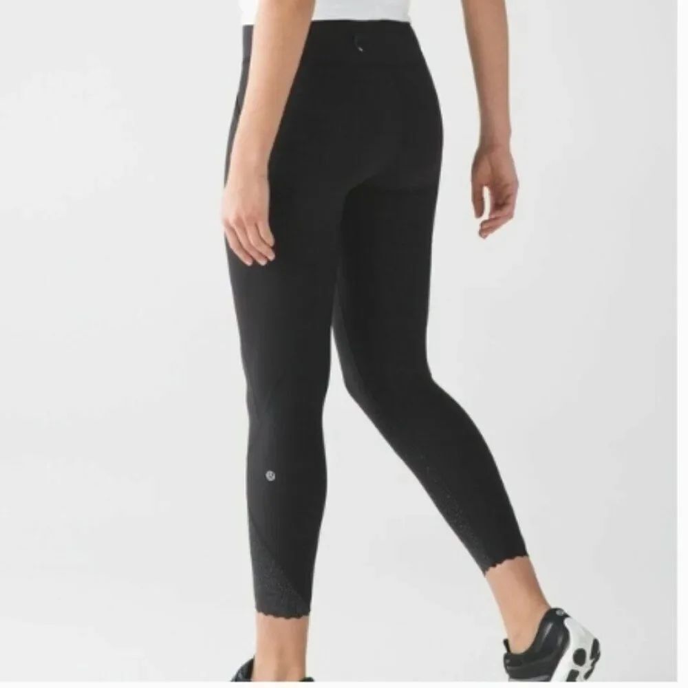 Like New! Lululemon Tight Stuff Scallop Hem Leggings Reflective Black in 4